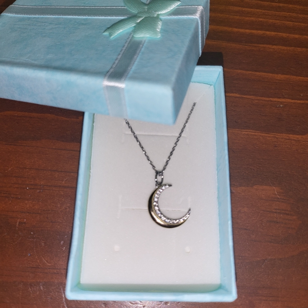 Cresent moon necklace ( Free with any purchase of $50 or more)